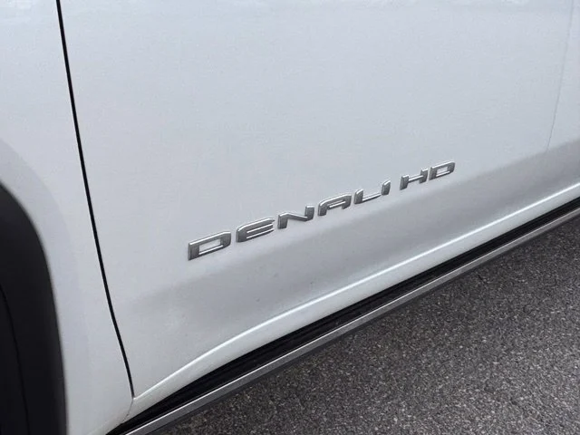 Certified Used 2025 White Frost Tricoat GMC Denali Ultimate image 13
