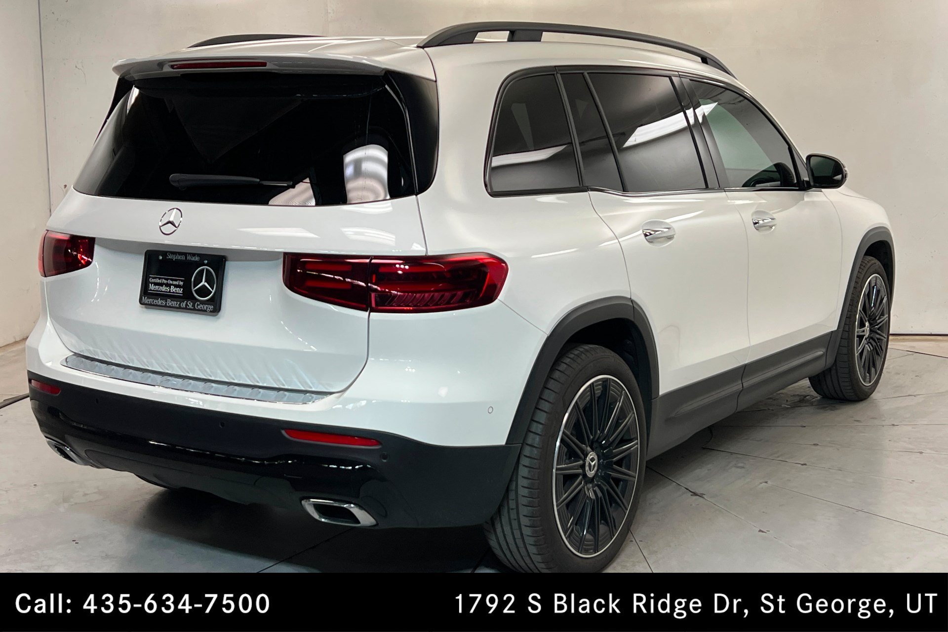Certified Used 2026 Polar White Mercedes-Benz GLB 250 image 6