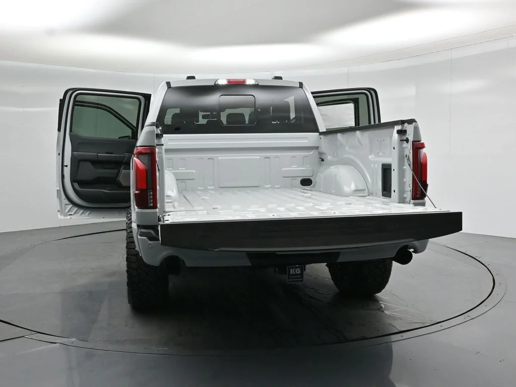 New 2026 Avalanche Ford Lariat image 33