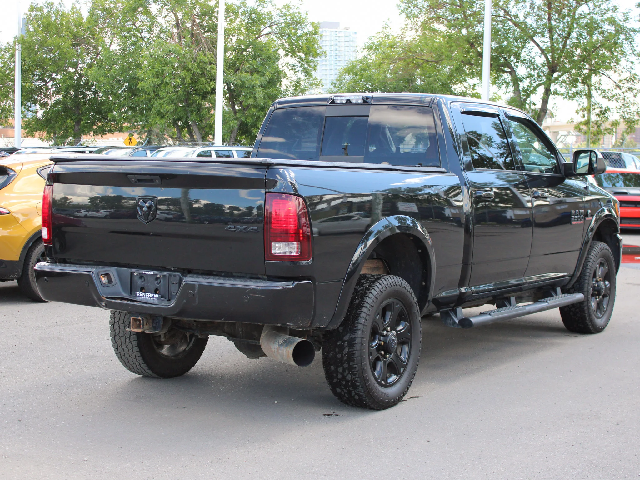 Used 2017 Black RAM Laramie* 6 Speed Manual | Heated/Vented Leather Seats | Nav | Bedliner | Diesel | Alpine image 12