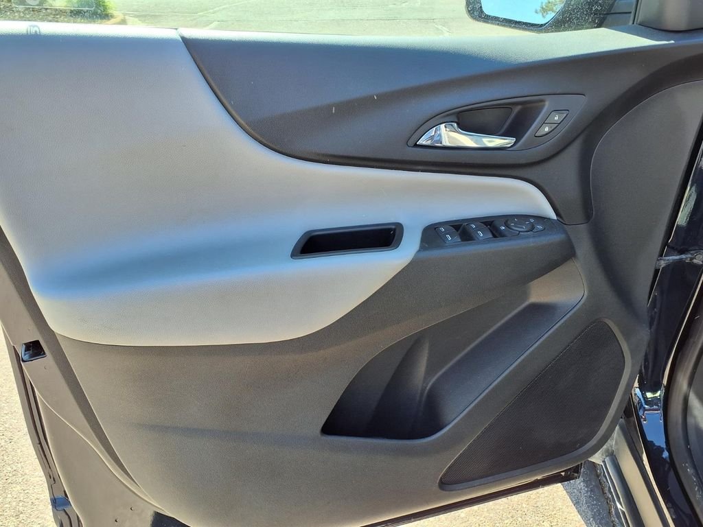 Used 2020 Blue Chevrolet LS image 17