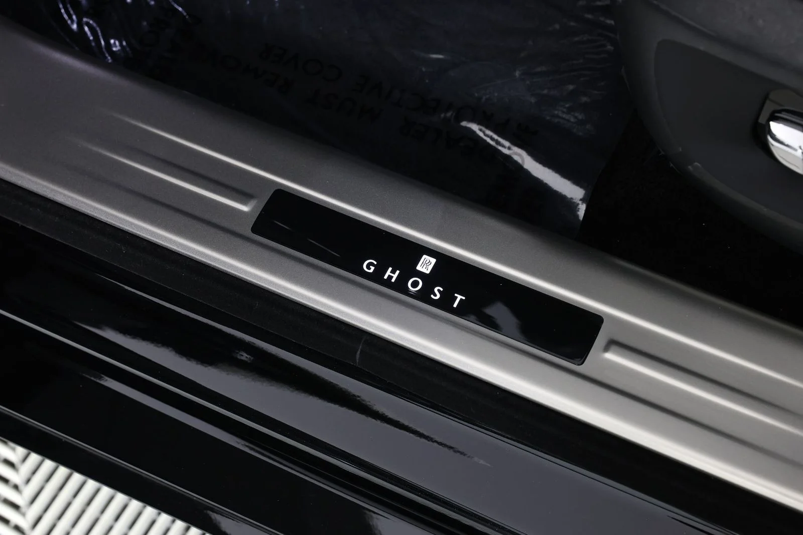 New 2026 Black Diamond Rolls-Royce  image 33