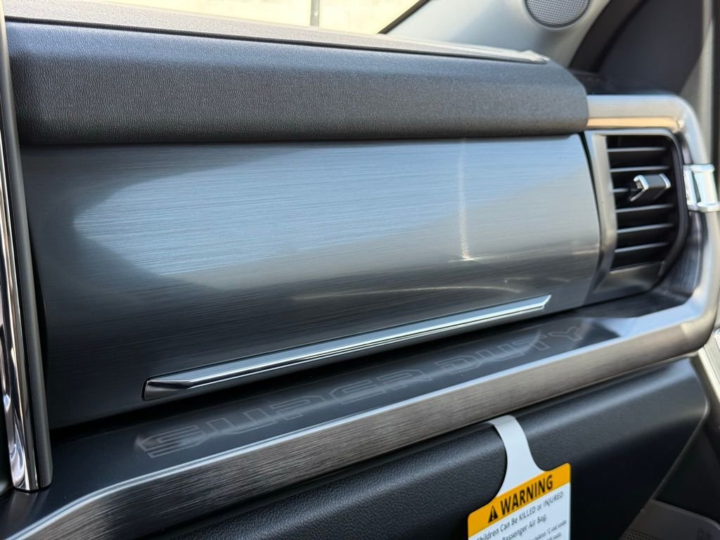 New 2026 Agate Black Metallic Ford F-250® Lariat® image 10