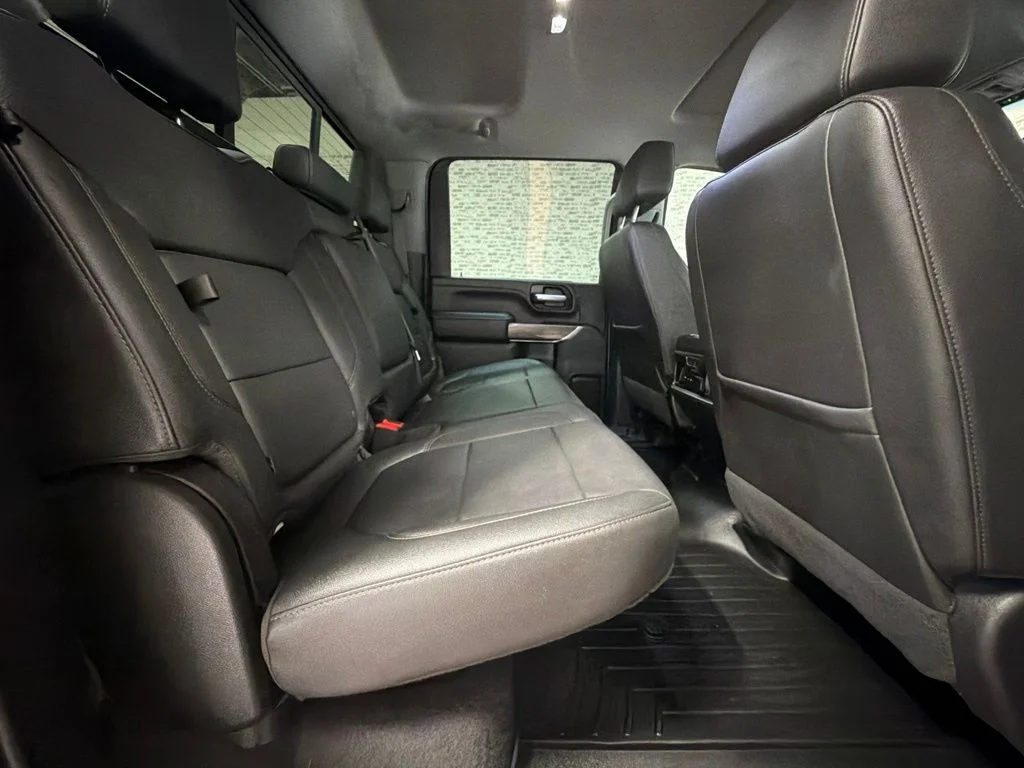 Used 2022 Summit White Chevrolet LTZ image 12