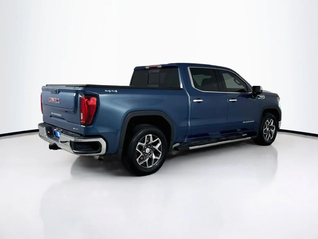 Used 2024 Downpour Metallic GMC SLT image 8