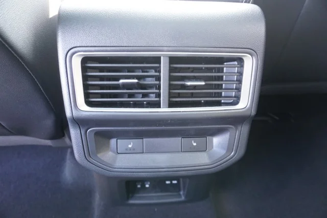 2024 Volkswagen Atlas Cross Sport SEL R-LINE - Photo 23