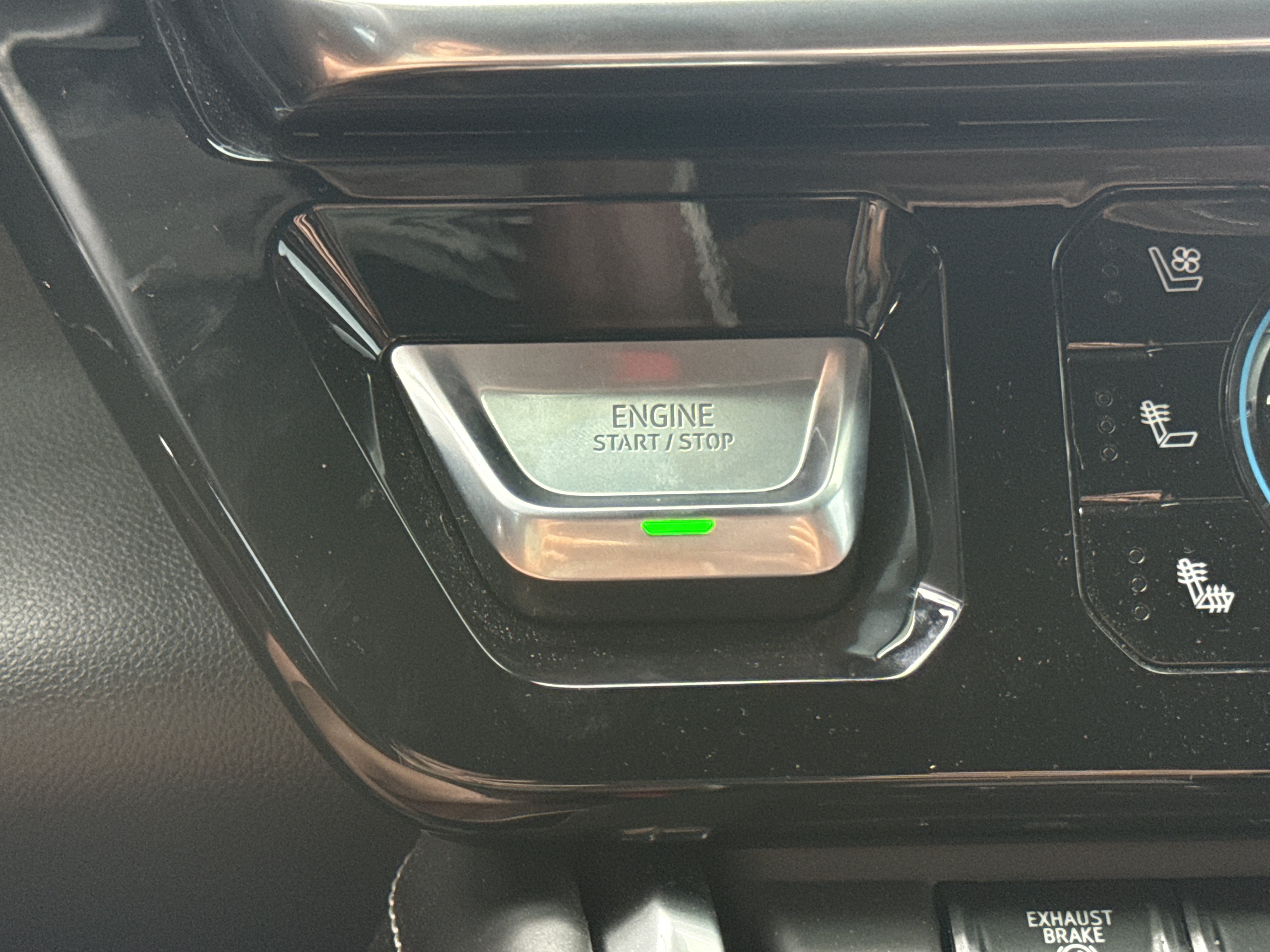 Used 2026 Sterling Metallic GMC Denali Ultimate image 27