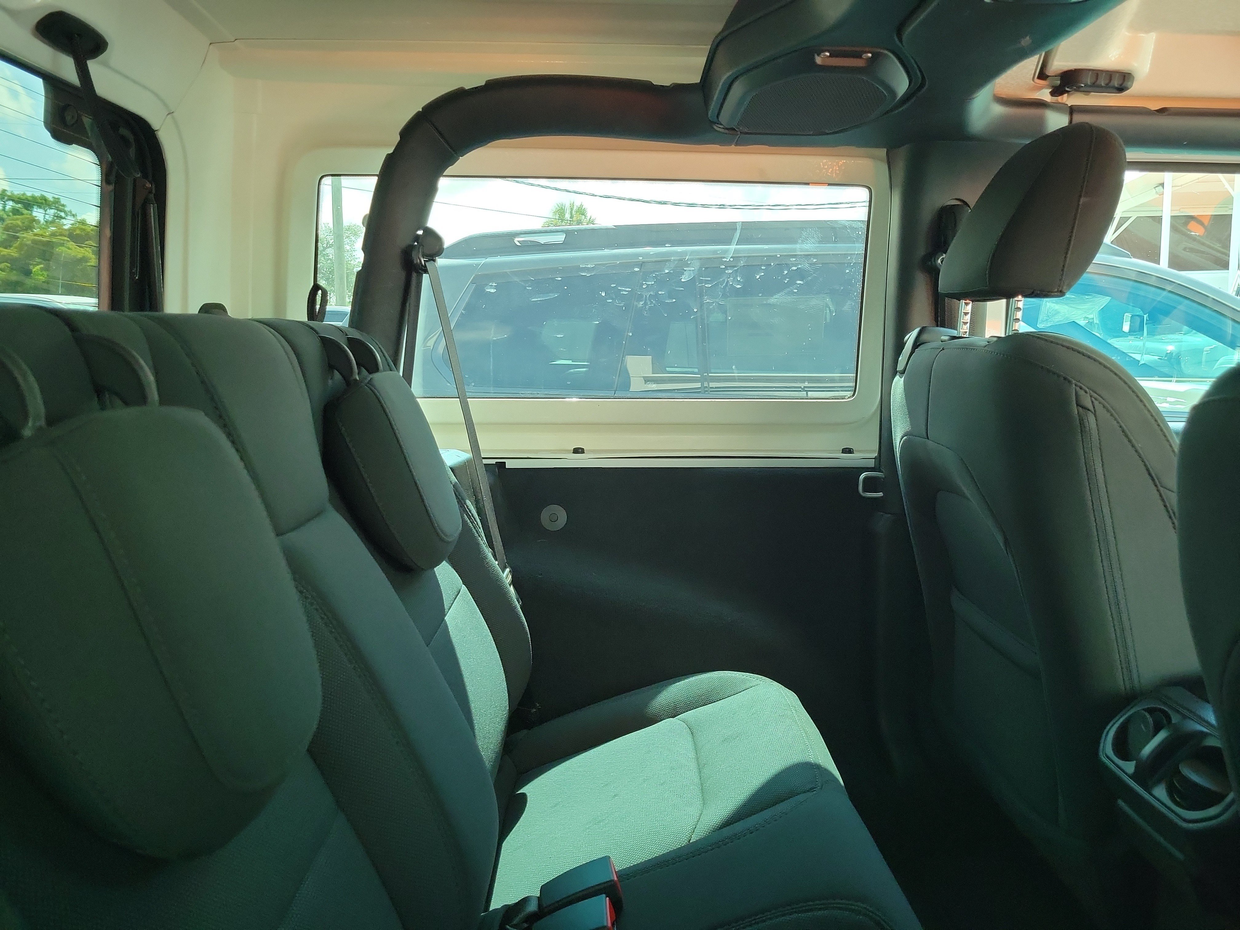 Used 2021 Bright White Clearcoat Jeep Sport S image 10