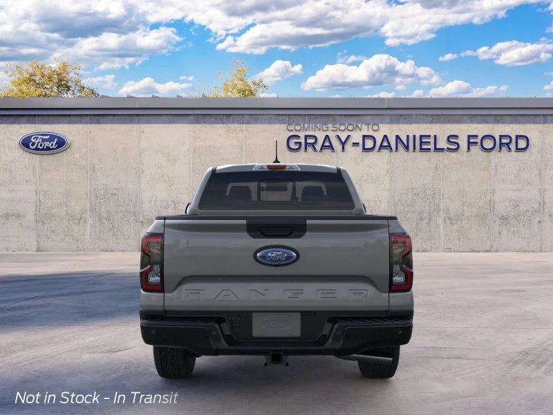 New 2026 Carbonized Gray Metallic Ford XLT image 5