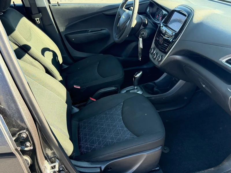 Used 2021 (Metallic paint.) Chevrolet LS image 17