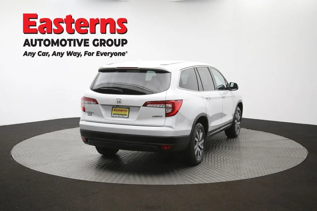Used 2021 White Honda EX image 39
