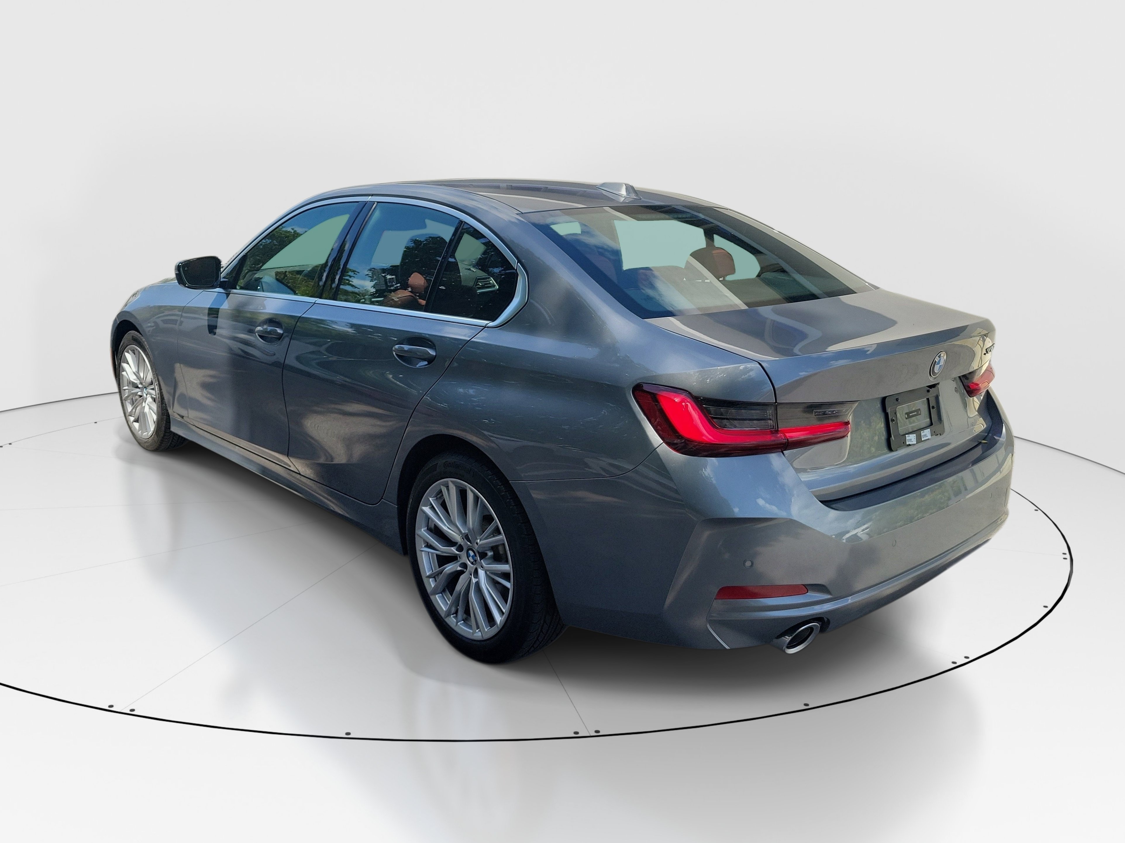 Used 2024 Skyscraper Grey Metallic BMW 330i image 4
