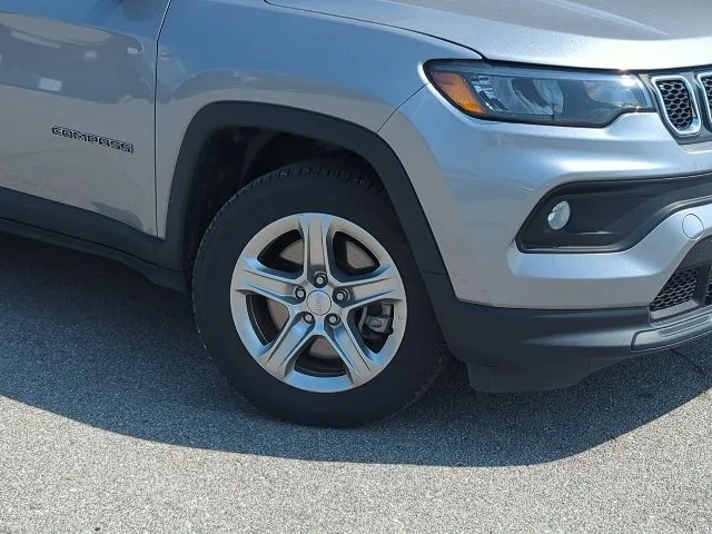 Used 2024 Jeep Compass Latitude with VIN 3C4NJDBN9RT606318 for sale in Crittenden, KY