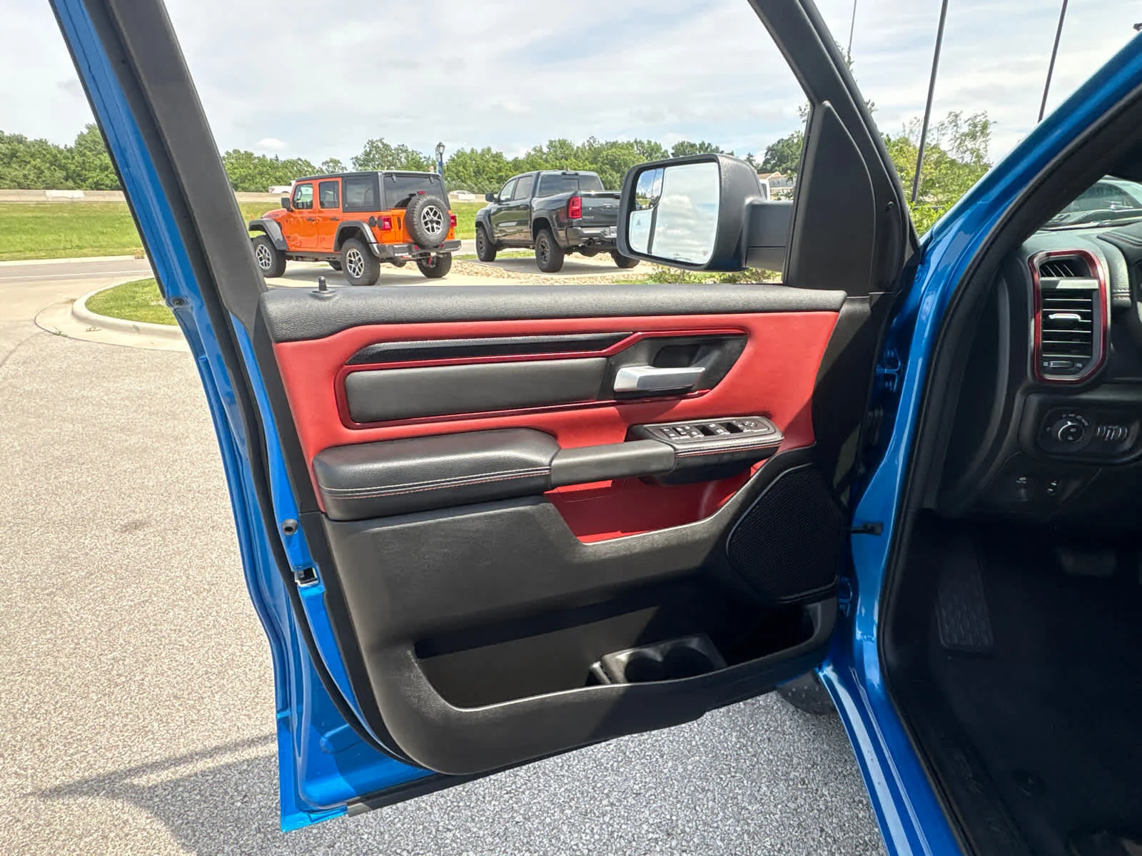 New 2026 Hydro Blue Pearl-Coat Exterior Paint RAM Rebel image 18