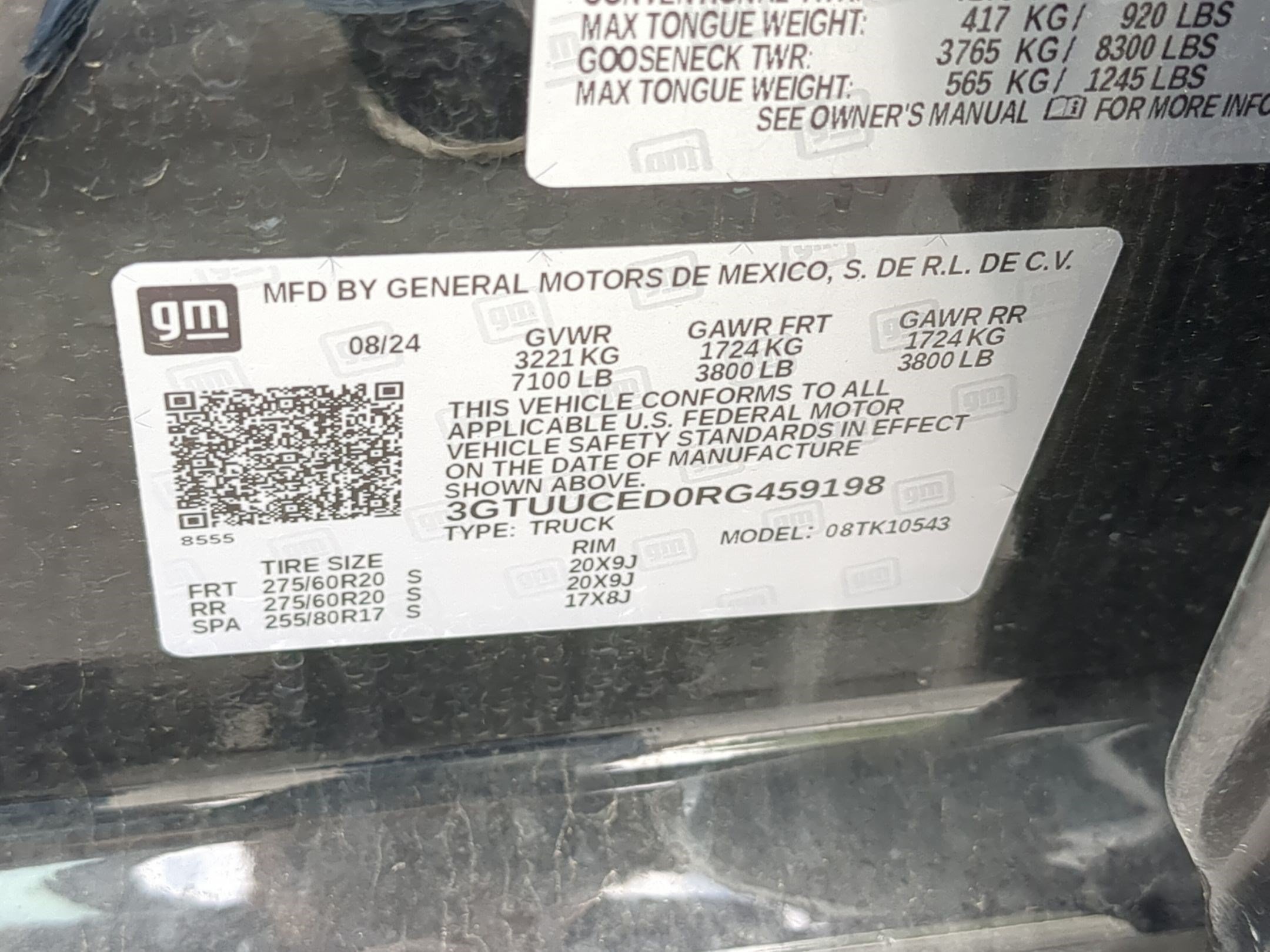 Used 2024 Onyx Black GMC Elevation image 34