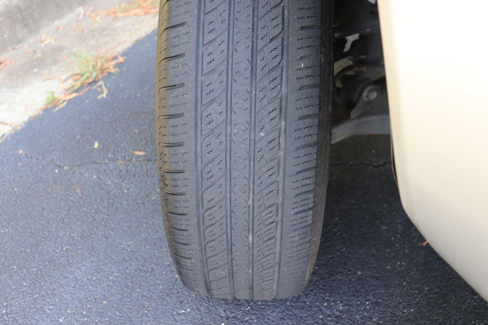 Used 2008 Silver Streak Mica Toyota Base image 30