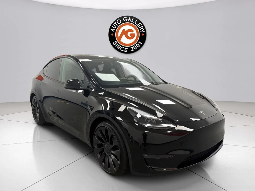 2023 Tesla Model Y Performance Dual Motor All-Wheel Drive's photo