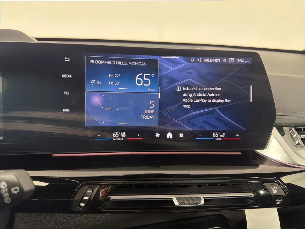 Used 2026 Black Sapphire Metallic BMW xDrive28i image 22