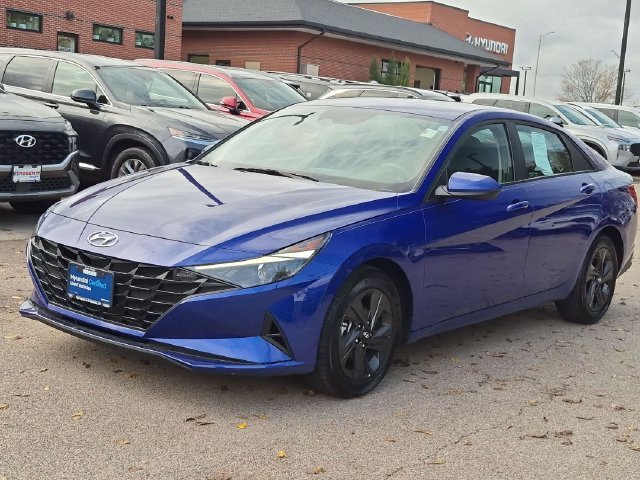 Used 2023 Blue Hyundai SEL image 3