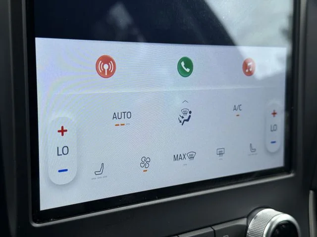 Used 2022 Gray Ford SEL image 19