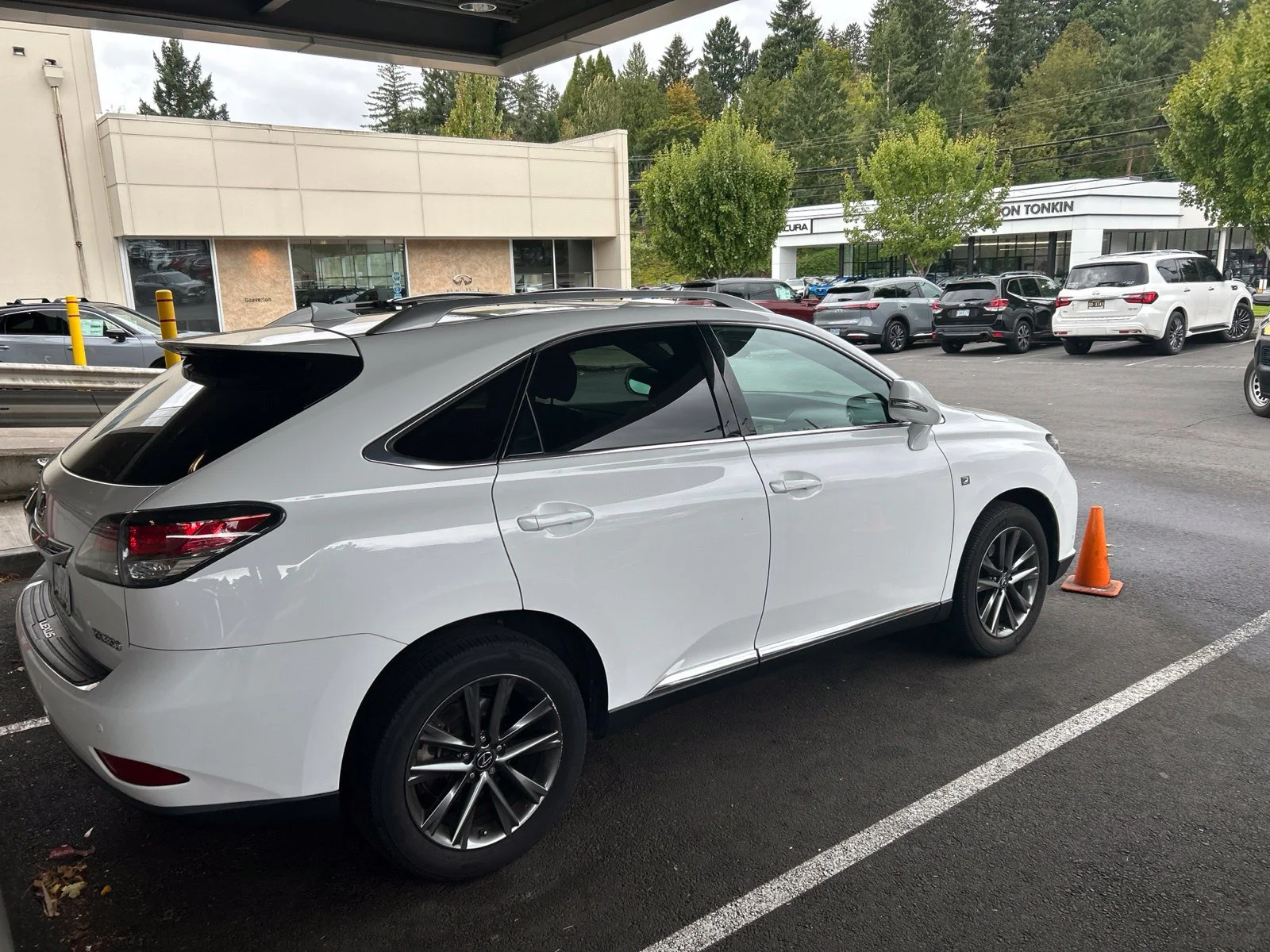 Used 2015 White Lexus 350 F Sport image 5