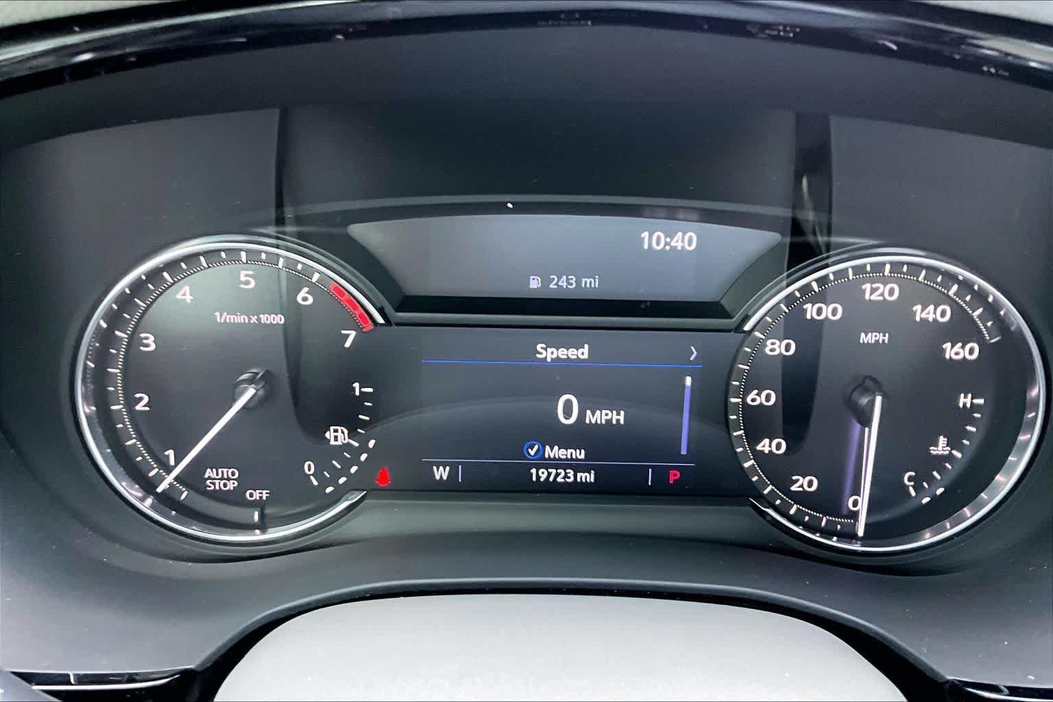 Used 2020 Crystal White Tricoat Cadillac Premium Luxury FWD image 24