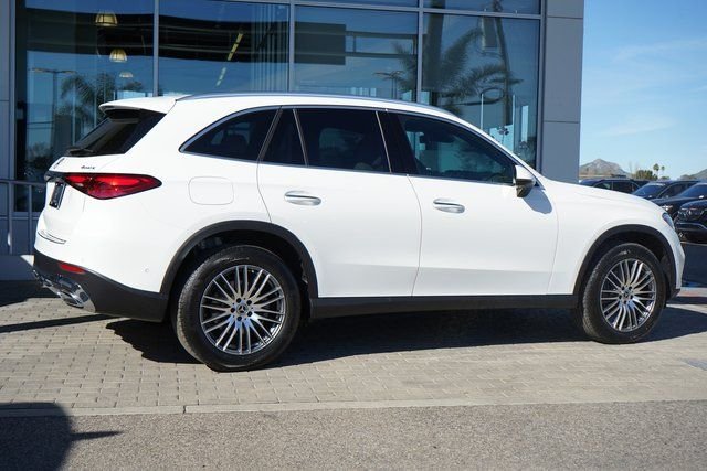 New 2026 Polar White Mercedes-Benz GLC 300 image 10