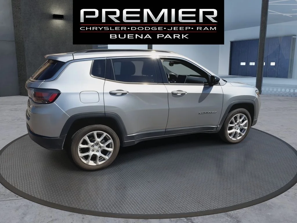 Certified Used 2023 Silver Jeep Latitude Lux image 8