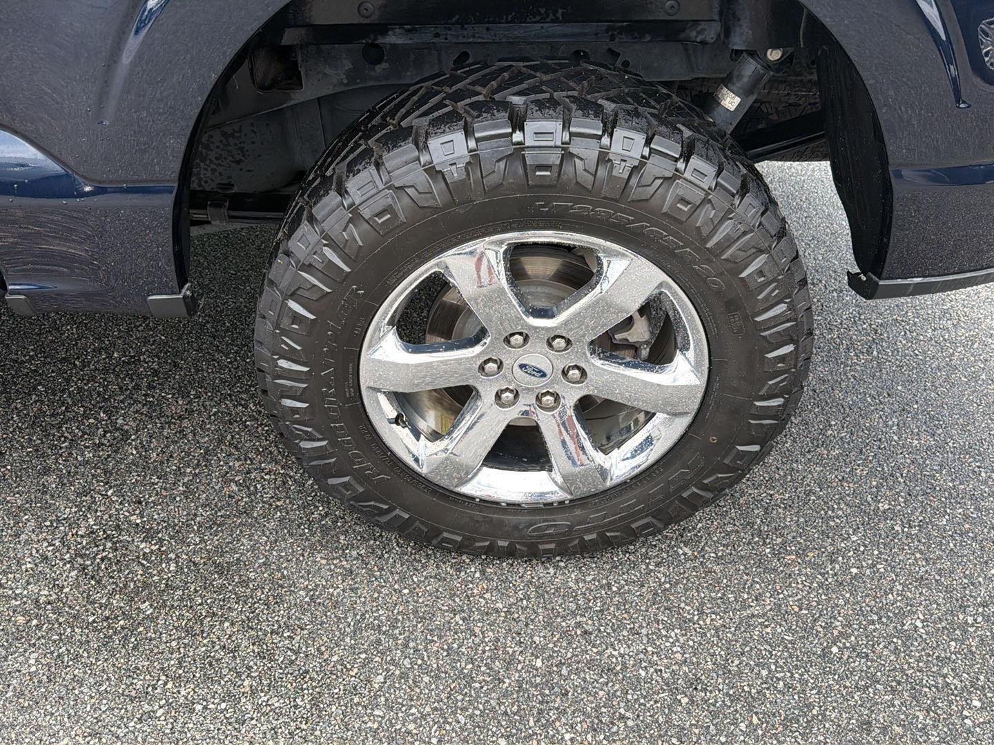 Used 2022 Antimatter Blue Ford XLT image 38
