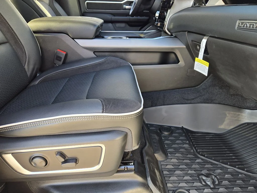 New 2026 Granite Crystal Metallic Clearcoat Ram Laramie image 12
