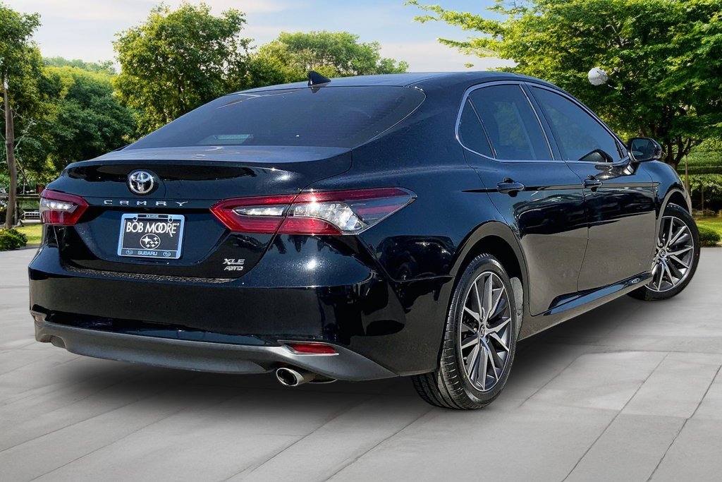 Used 2021 Black Toyota XLE image 6