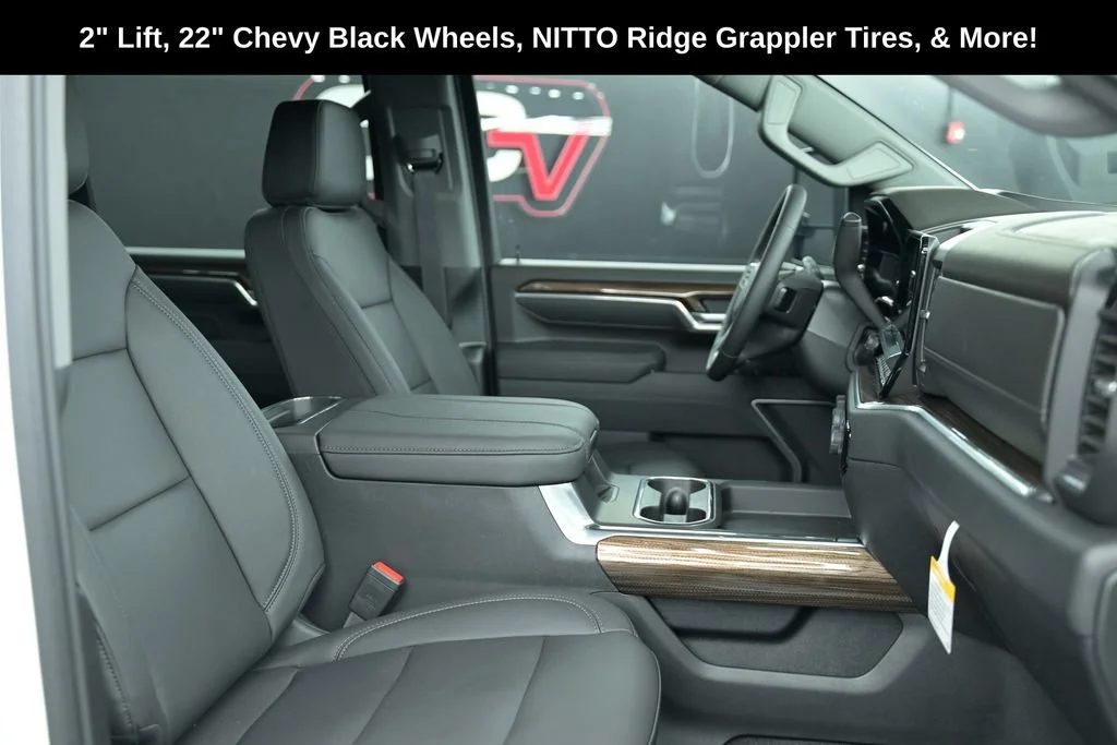 New 2026 Summit White Chevrolet LT image 31