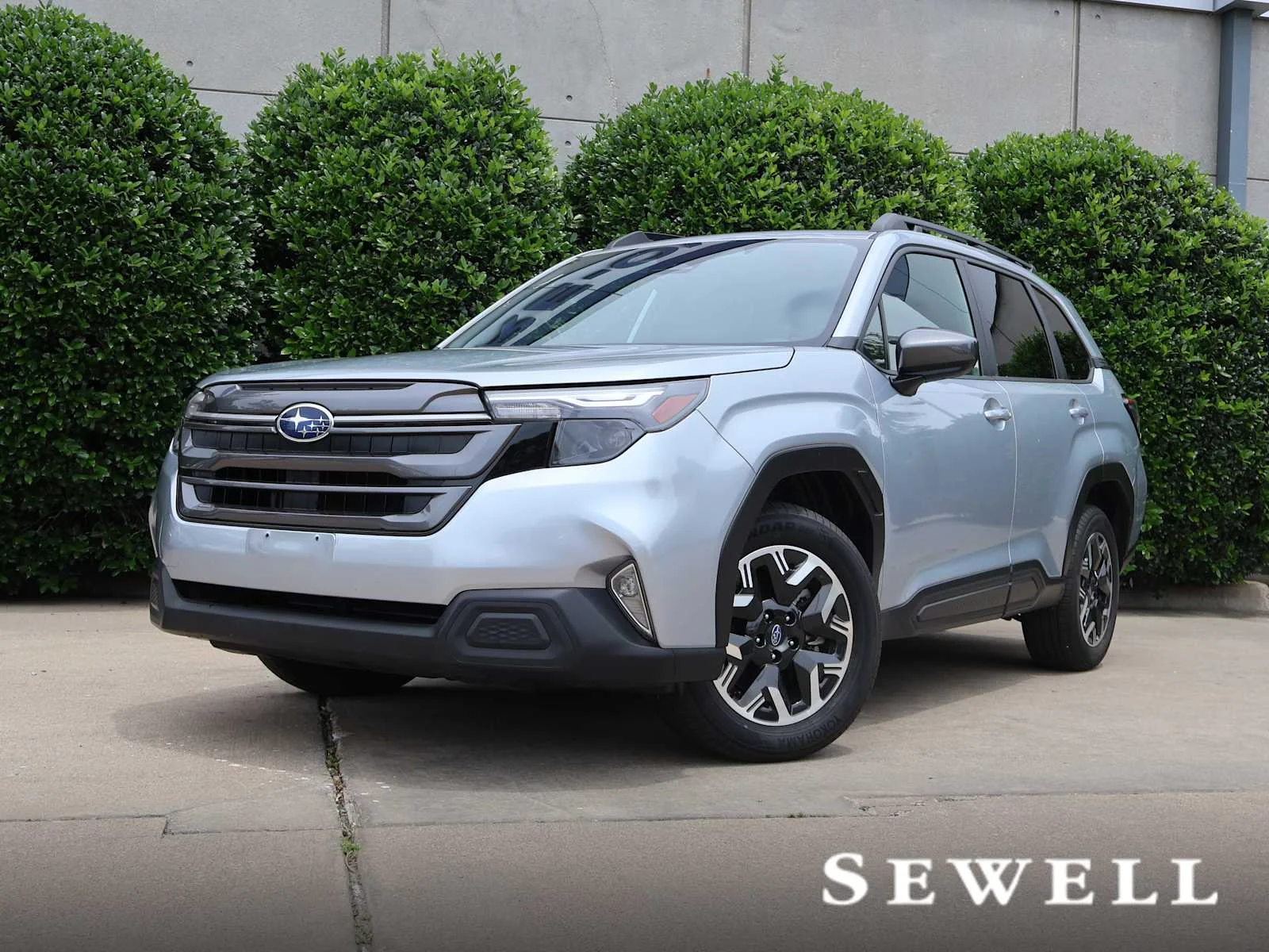2025 Subaru Forester Premium's photo