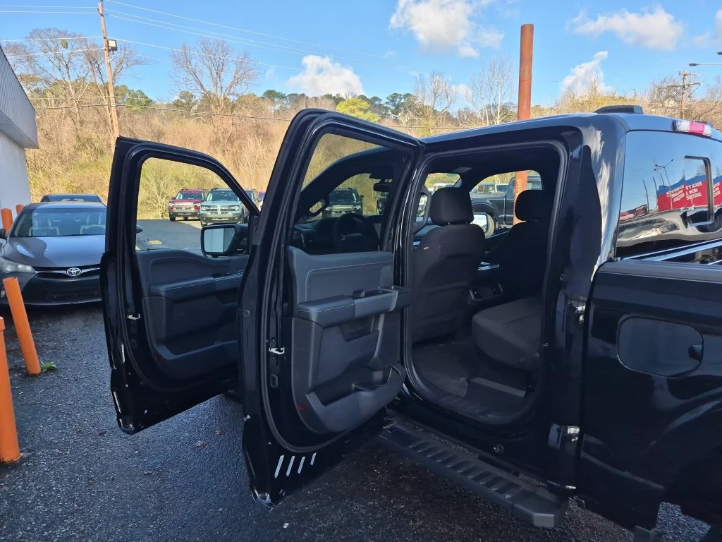 2025 Ford F-150 XLT - Photo 15