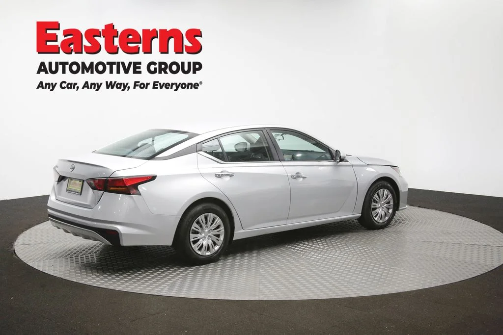 Used 2023 Silver Nissan 2.5 S image 40
