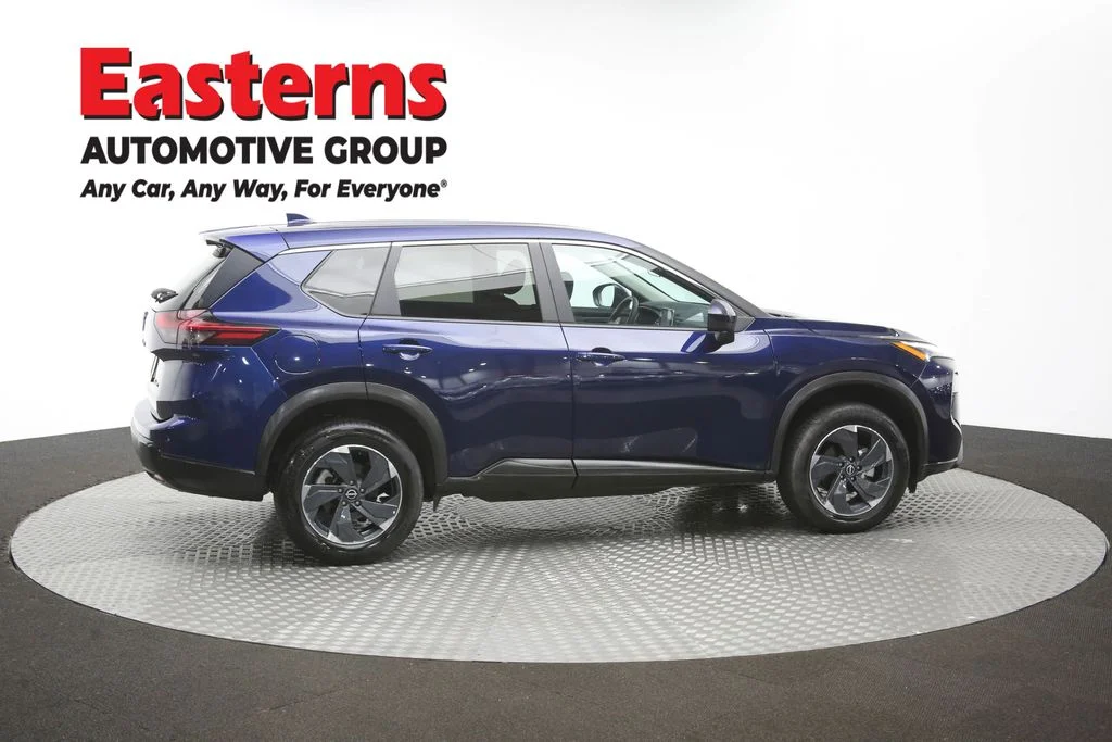Used 2024 Blue Nissan SV image 43