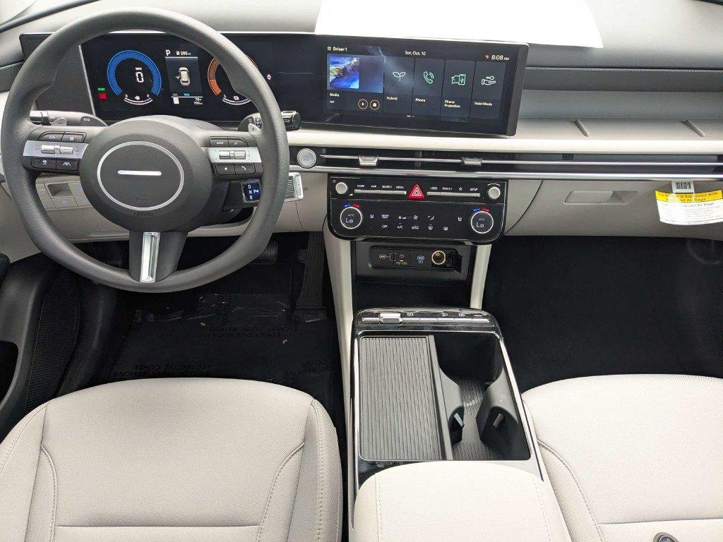 New 2026 White Hyundai SEL FWD image 15
