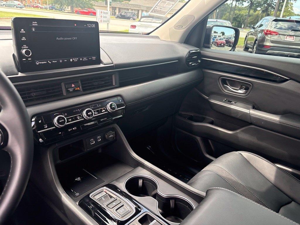 Used 2025 Black Honda Touring image 18