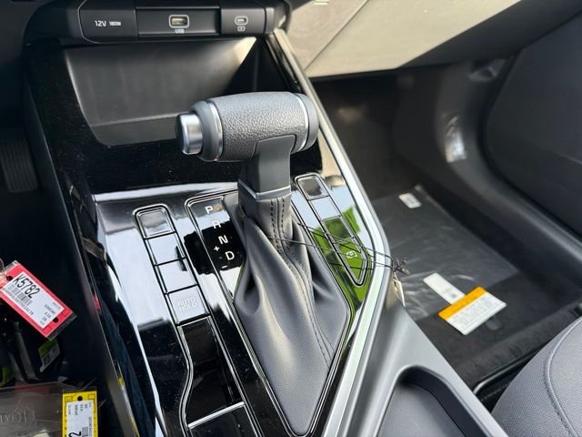 New 2026 Aurora Black Pearl Kia LX image 16