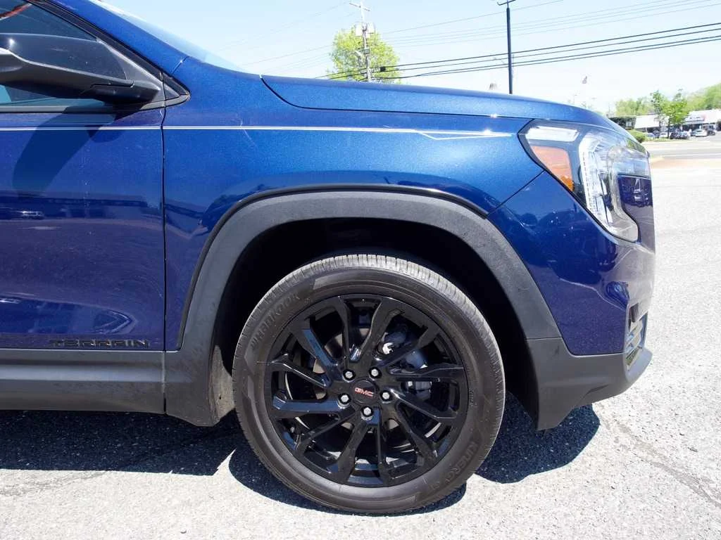 2023 GMC Terrain SLT - Photo 13