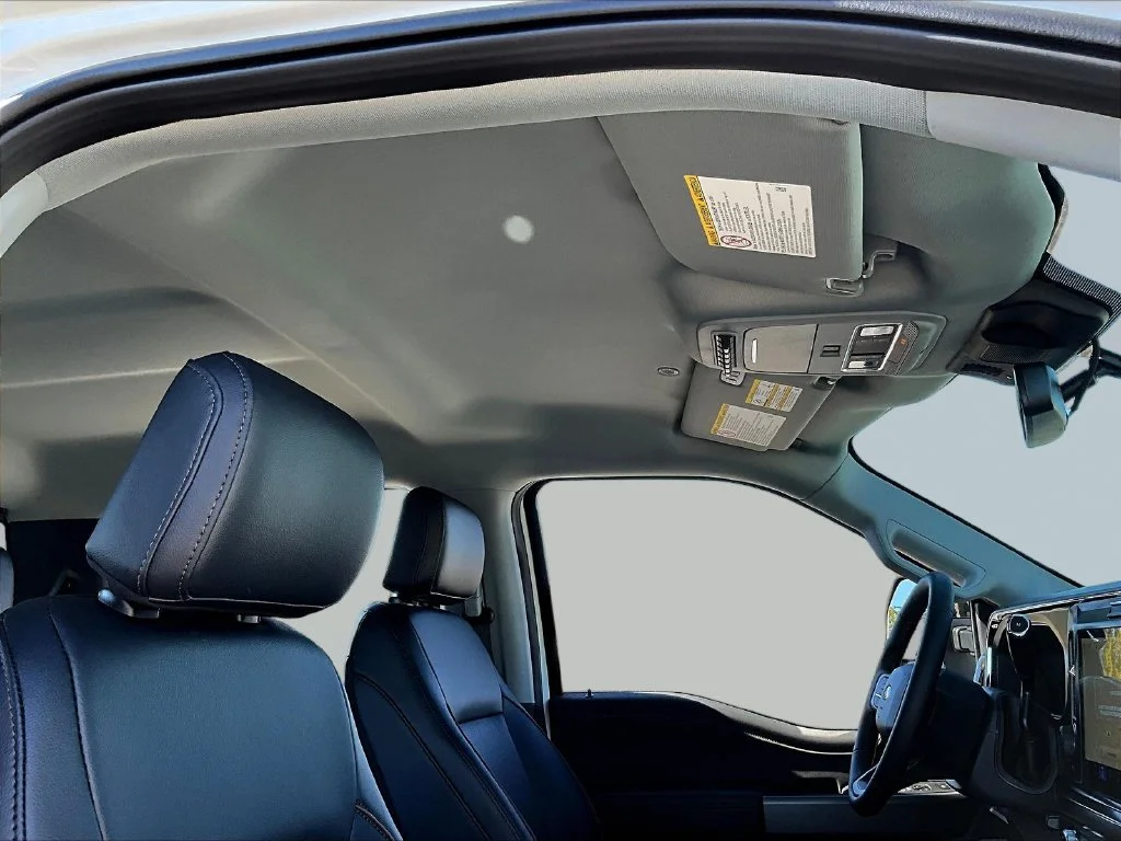 New 2027 White Ford Lariat image 36
