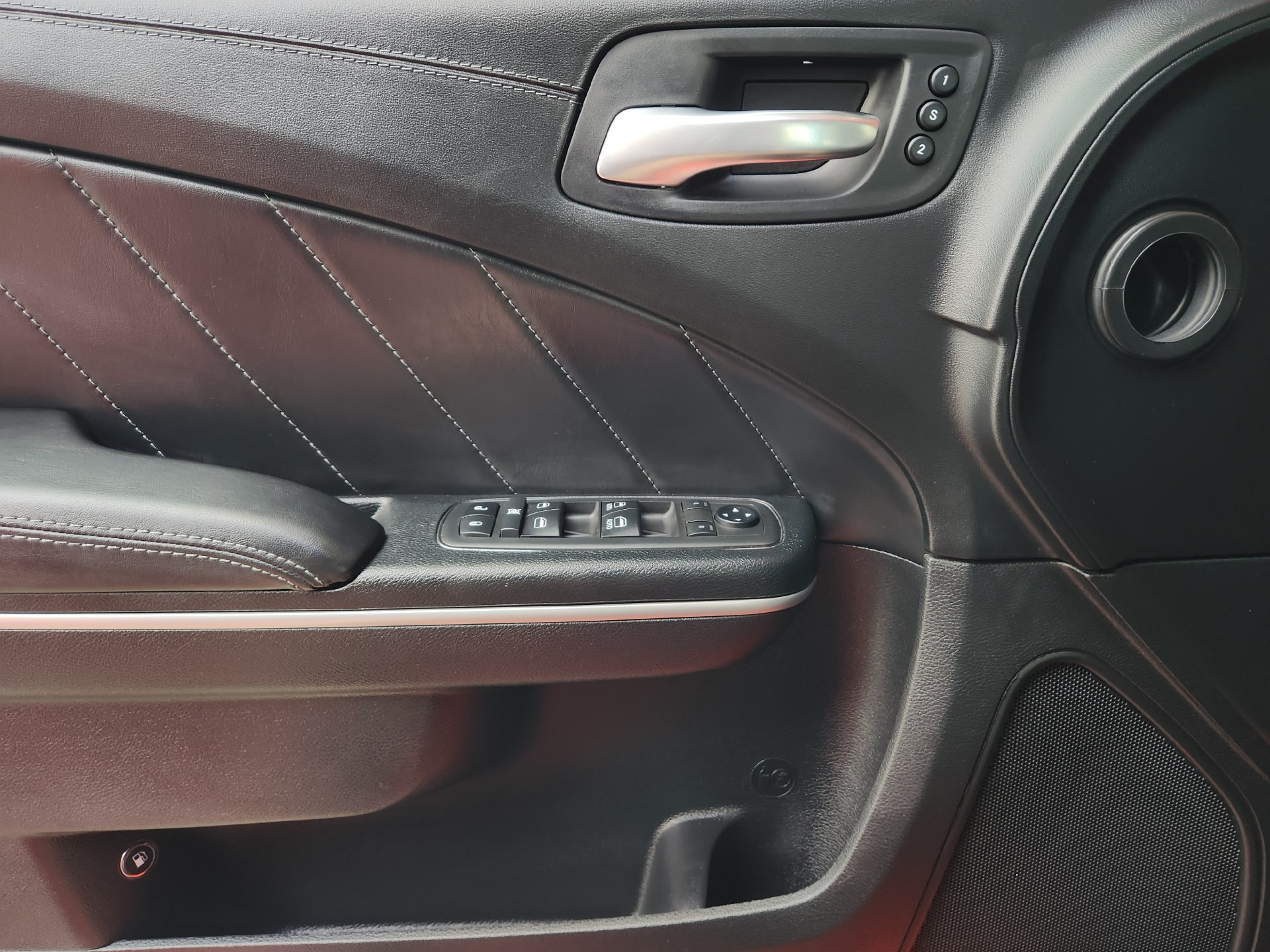 Used 2019 Go Mango! Dodge R/T Scat Pack image 24