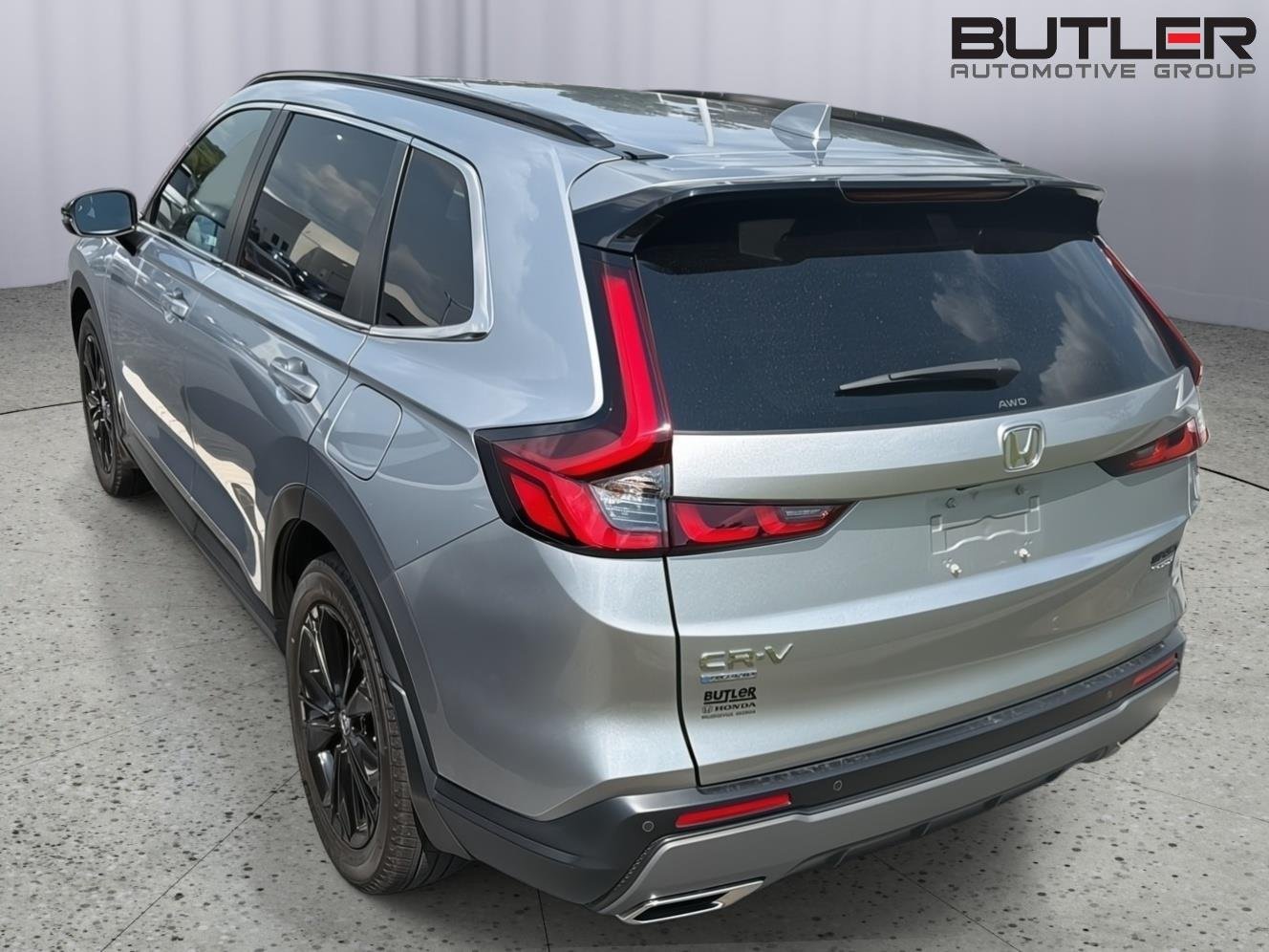 Used 2024 Lunar Silver Metallic Honda Sport Touring image 10