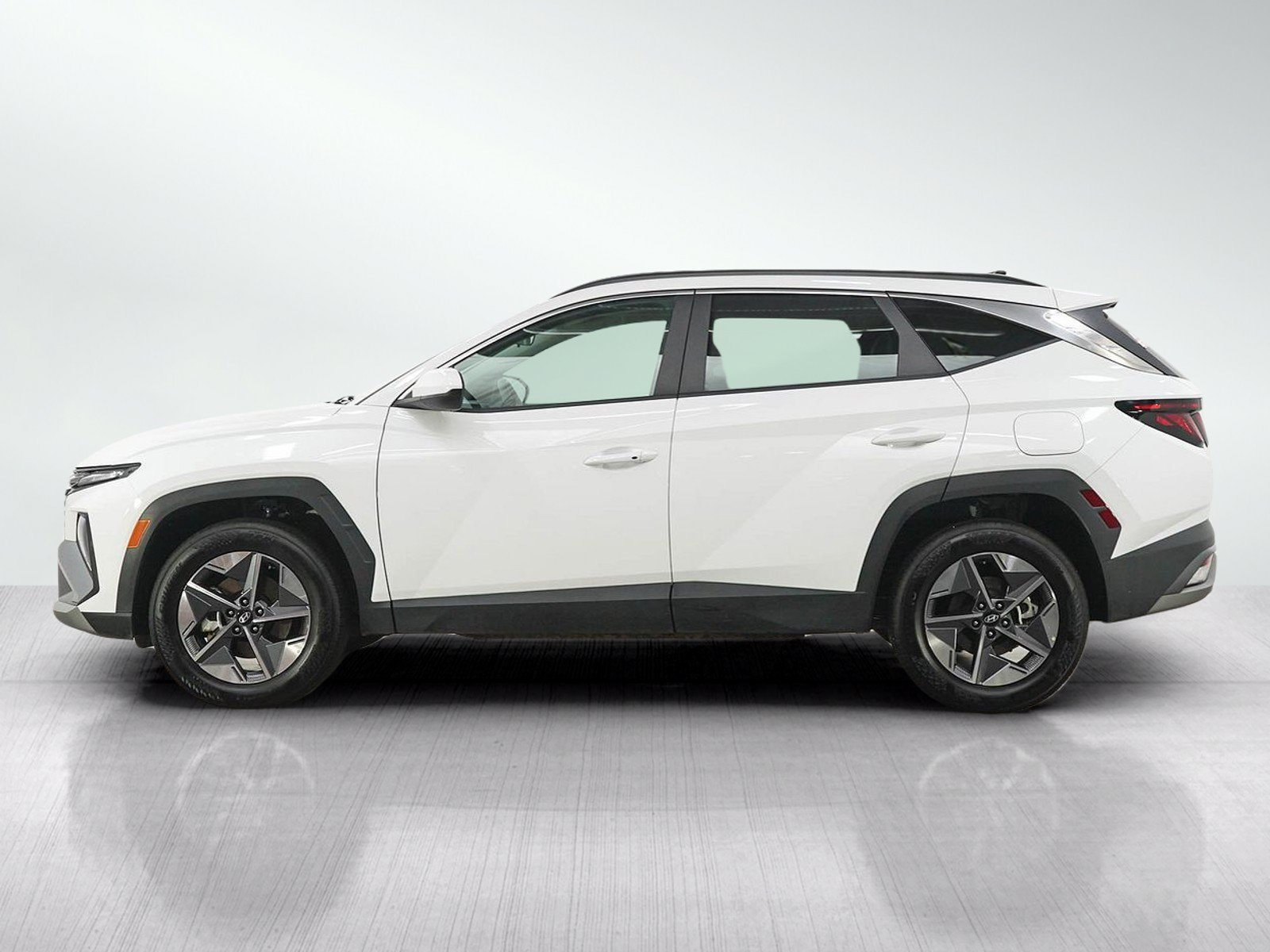Used 2026 Serenity White Pearl Hyundai SEL AWD image 2