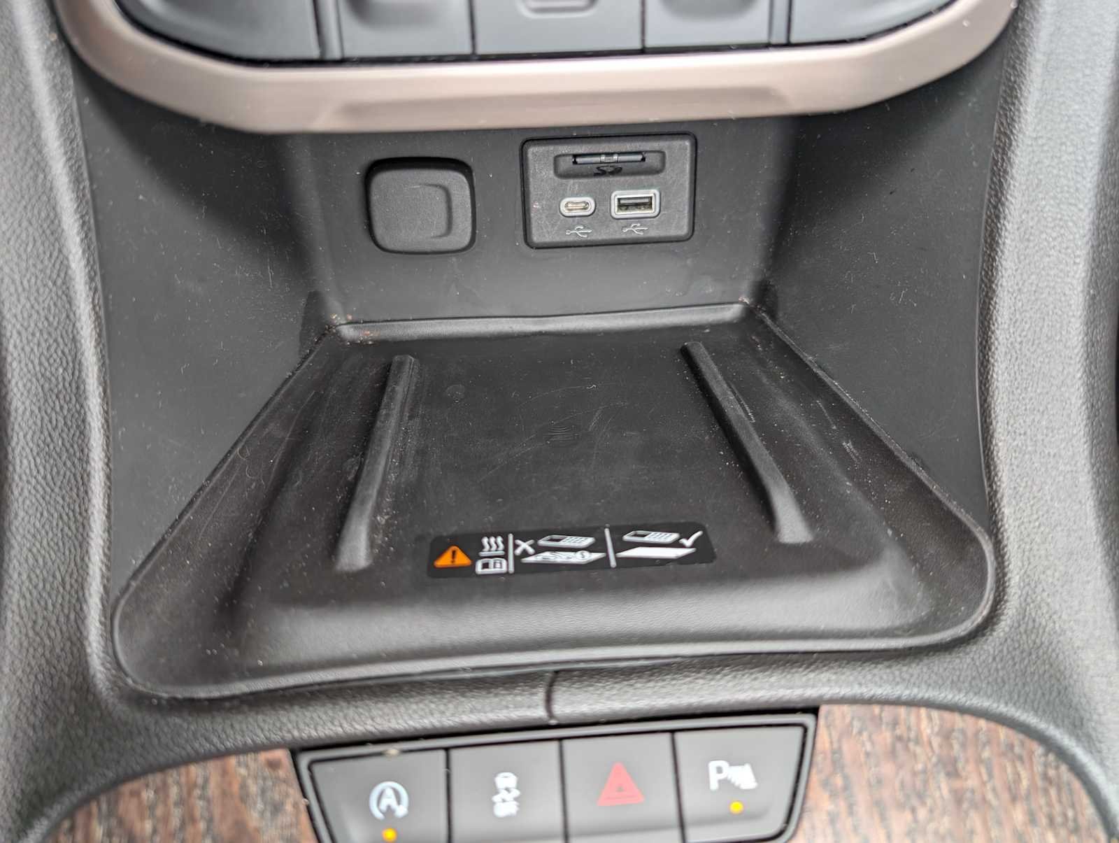 Used 2023 Volcanic Red Tintcoat GMC Denali image 31