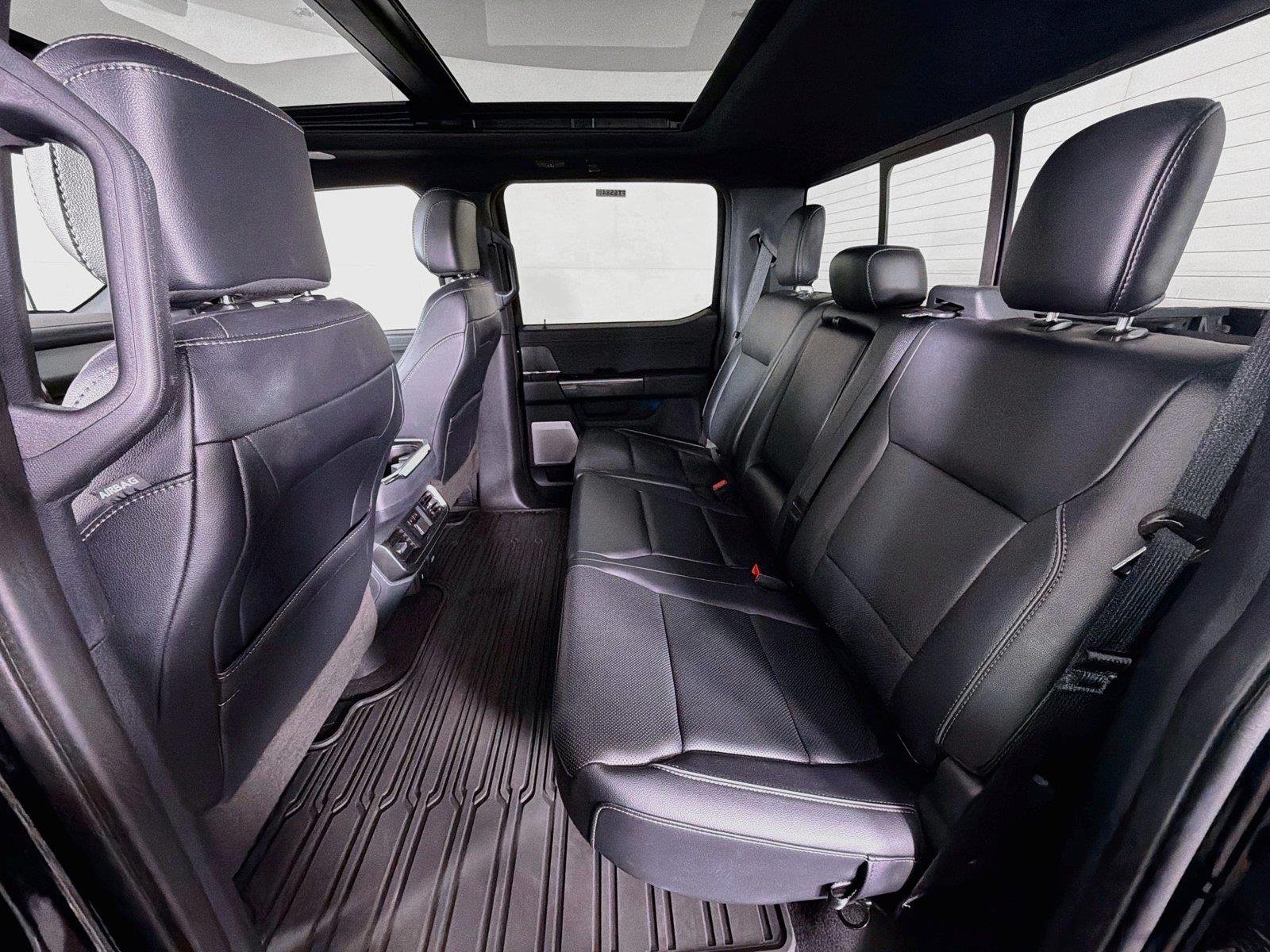 Used 2023 Agate Black Ford LARIAT image 25