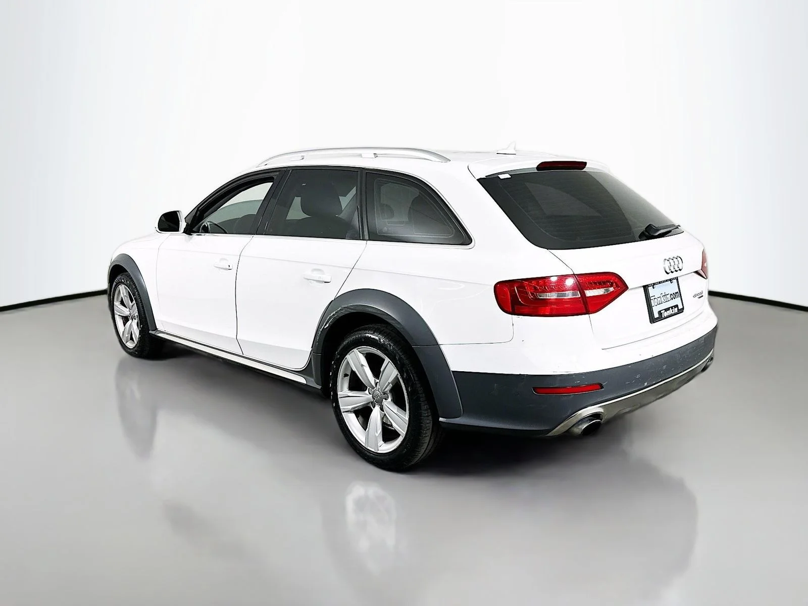 Used 2013  Audi 2.0T Premium Plus image 5