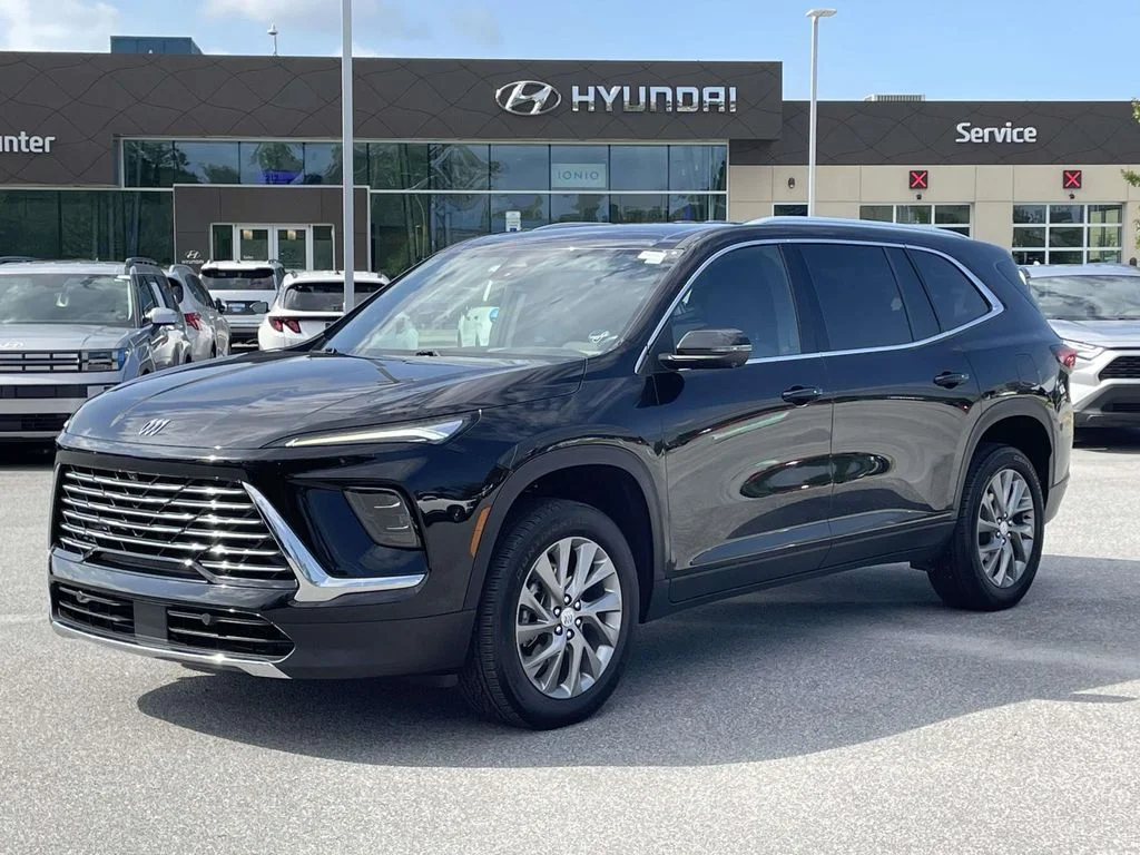 2025 Buick Enclave Preferred - Photo 24