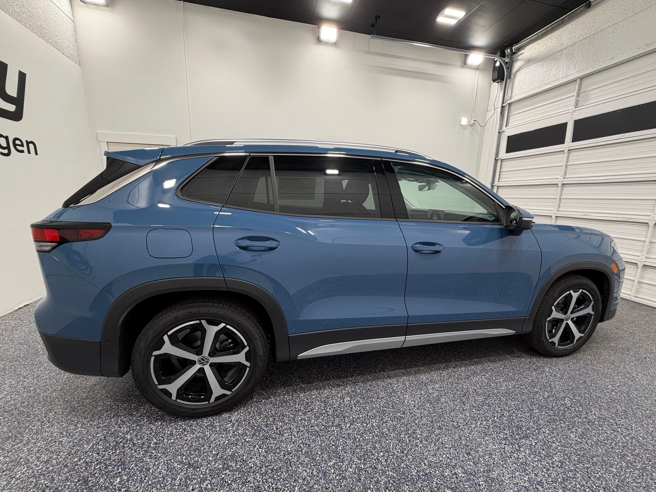 New 2026 Blue Volkswagen SE image 7