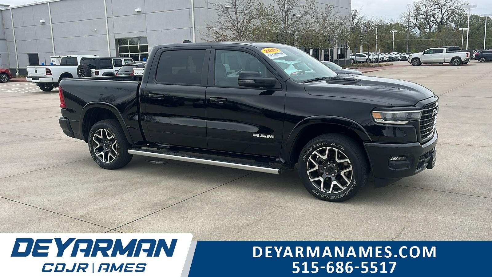 2025 RAM 1500 Laramie 4x4 Crew Cab 5'7's photo